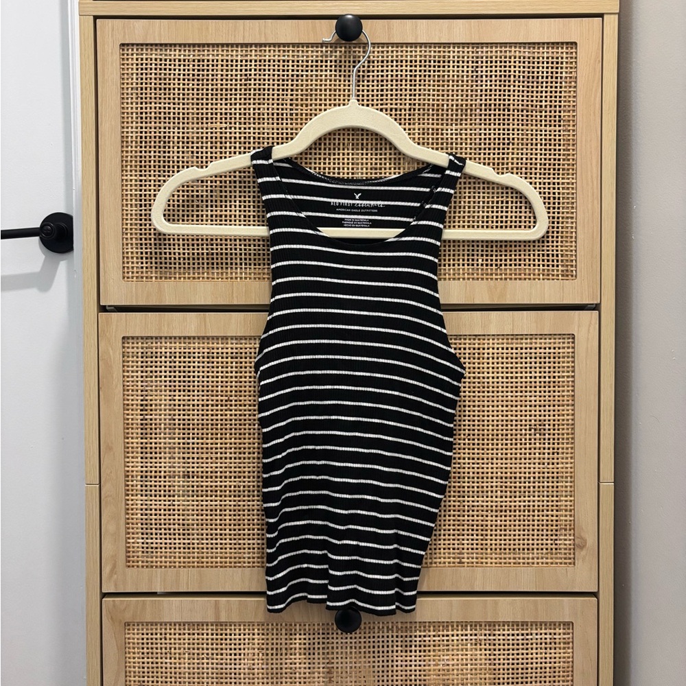 American eagle black and white striped tank top